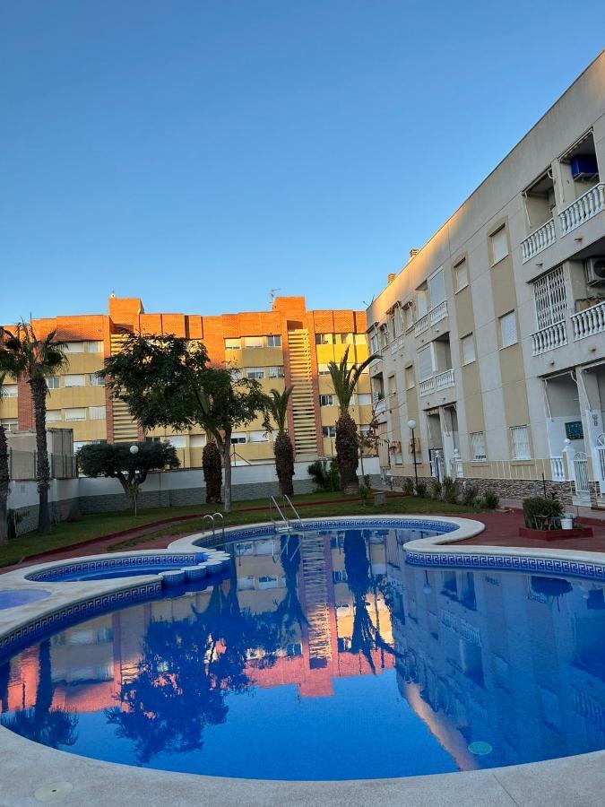 Apartament Mariha Torrevieja Luaran gambar